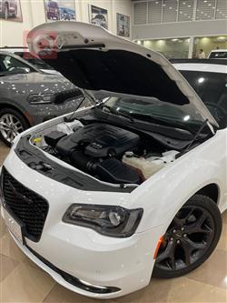 کرایسلەر 300